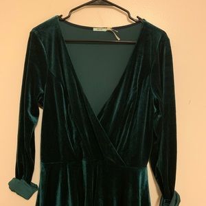 kimchi blue green velvet dress